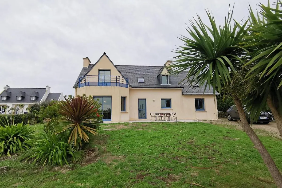 Holiday home Grande Maison Spacieuse Et Lumineuse Tout Confort Plozevet France